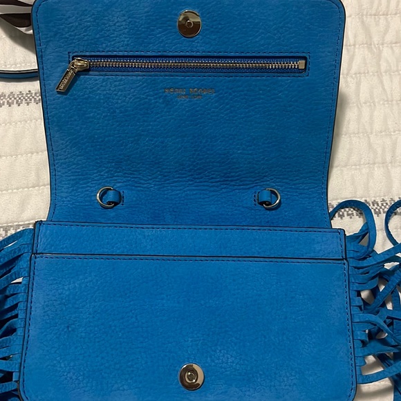 Authentic BRAND NEW Henri Bendel Blue Fringe Crossbody - Picture 6 of 15